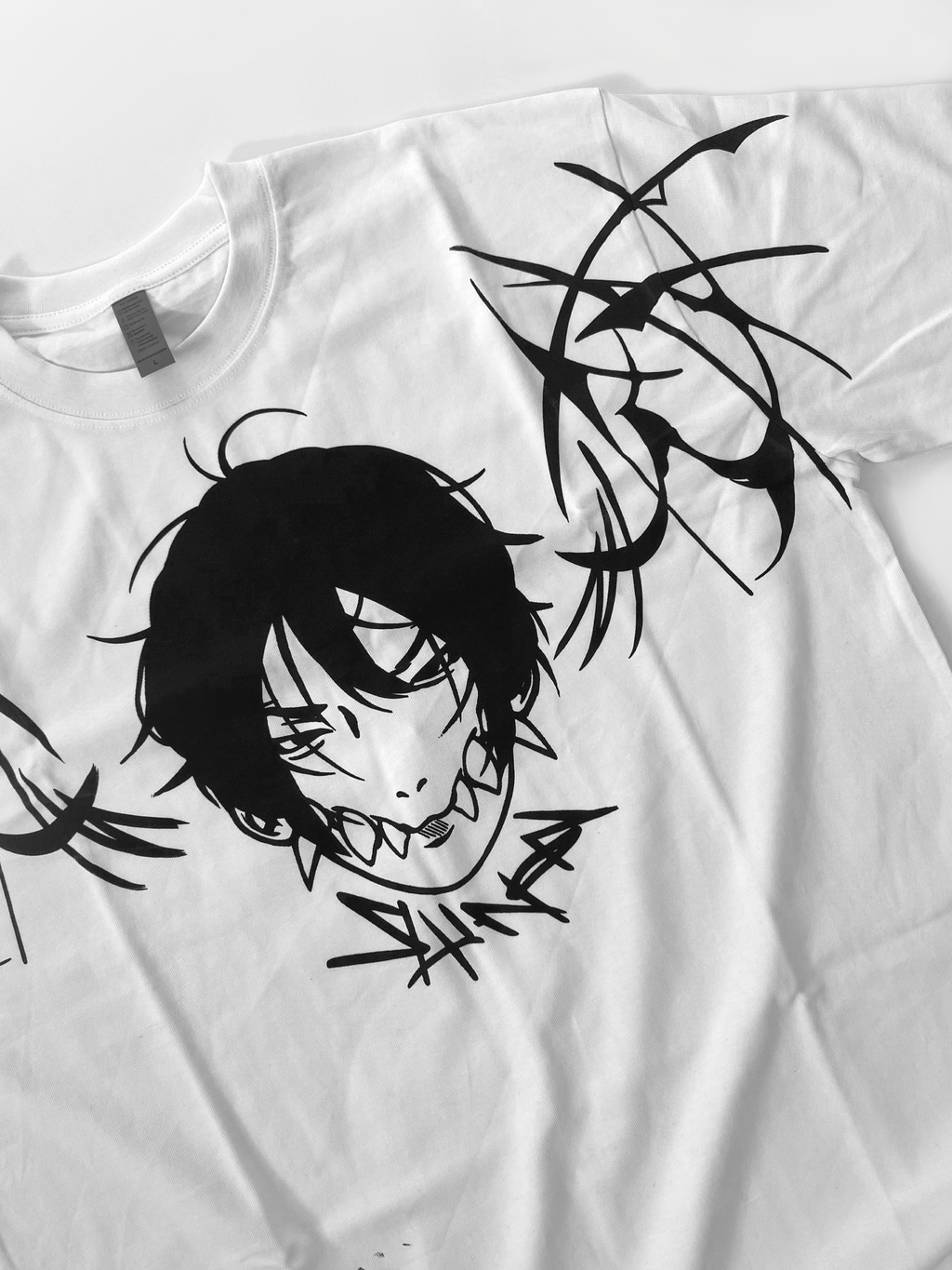 T-Shirt: Karuma Black and White Design